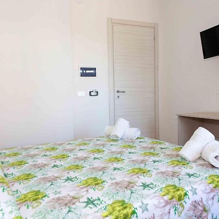 Bed and Breakfast La Perla Rosa Диаманте Экстерьер фото